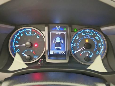 Used 2023 Toyota Tacoma TRD Off-Road image 29