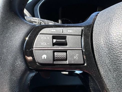 Certified 2023 Honda Pilot Touring image 21