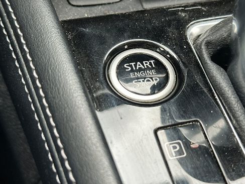 Certified 2023 Nissan Kicks SR FWD image 24