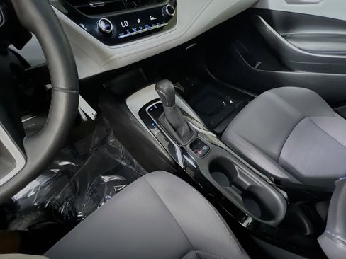 Used 2021 Toyota Corolla SE FWD image 25
