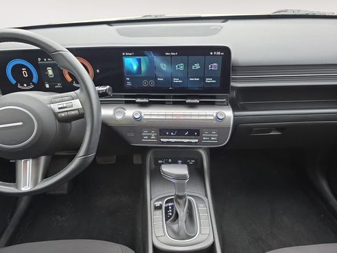Used 2025 Hyundai Kona SEL AWD/4WD image 11