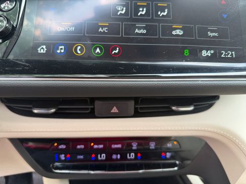 Used 2023 Buick Envision Avenir AWD/4WD image 17