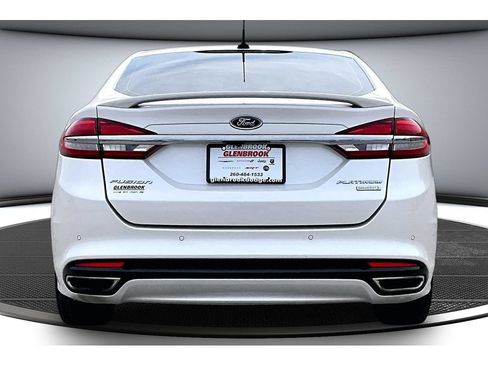 Used 2017 Ford Fusion Platinum FWD image 6