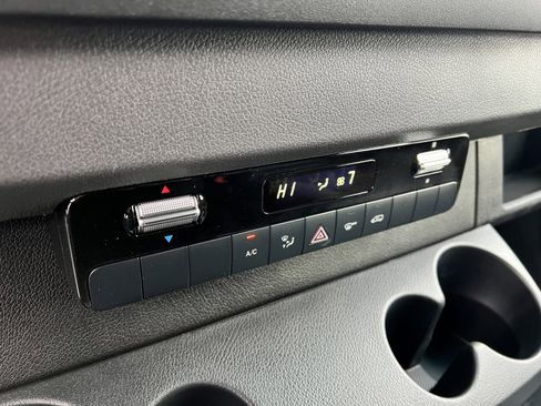 New 2025 Mercedes-Benz Sprinter 2500 image 27