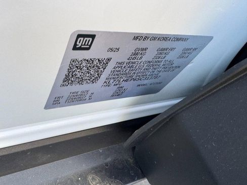 New 2025 Chevrolet Trax LT w/ Driver Confidence Package image 39