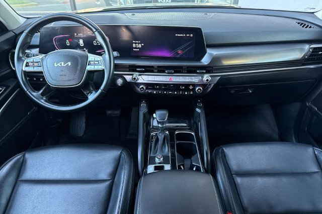 Certified 2025 Kia Telluride S FWD image 17