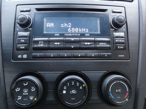 Used 2014 Subaru Impreza 2.0i Premium image 22