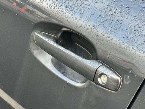 Used 2015 Subaru Forester 2.5i Limited image 18