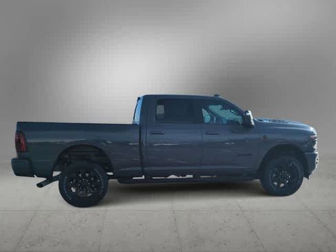 New 2026 RAM 2500 Laramie AWD/4WD image 9