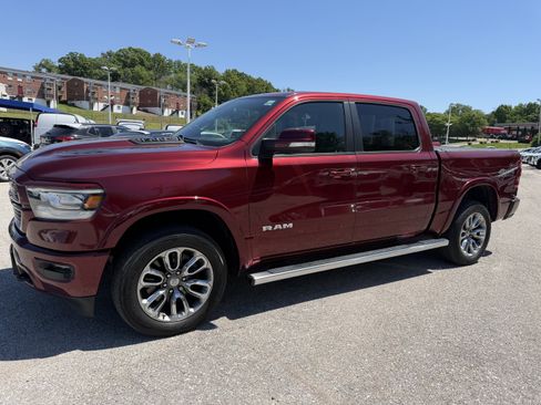 Used 2020 RAM 1500 Laramie w/ Sport Appearance Package AWD/4WD image 3