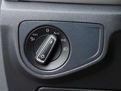 Used 2022 Volkswagen Atlas Cross Sport SEL Premium R-Line image 26