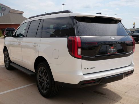 New 2026 Ford Expedition Platinum w/ Stealth Appearance Package AWD/4WD image 6