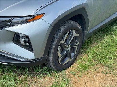 Certified 2024 Hyundai Tucson Limited AWD/4WD image 3