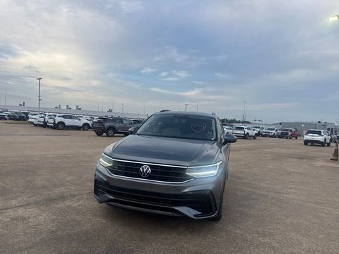 Used 2022 Volkswagen Tiguan S FWD image 7