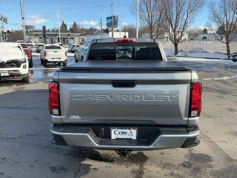 Used 2023 Chevrolet Colorado LT w/ LT Convenience Package image 5