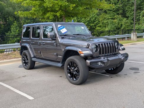 Used 2021 Jeep Wrangler Unlimited Sahara AWD/4WD image 1
