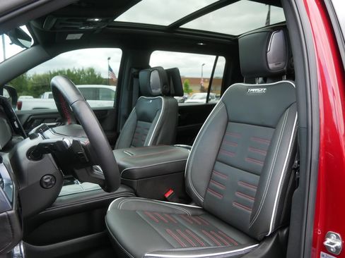Certified 2025 GMC Yukon XL AT4 Ultimate w/ LPO, Floor Liner Package AWD/4WD image 2
