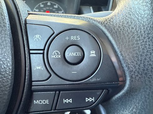 Certified 2023 Toyota Corolla LE image 25