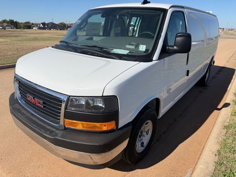 Used 2025 GMC Savana 2500 Work Van w/ Driver Convenience Package image 7