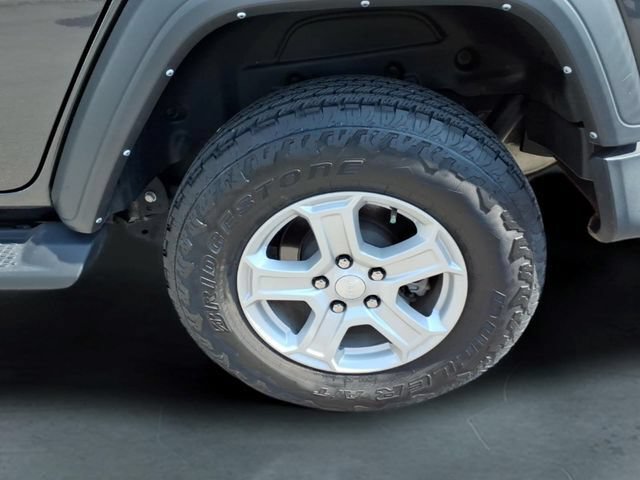 Used 2022 Jeep Wrangler Unlimited Sport AWD/4WD image 14