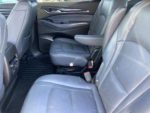 Used 2022 Buick Enclave Premium image 21