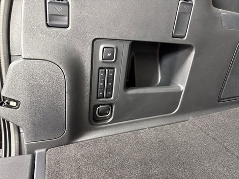 New 2025 Ford Expedition Max Platinum w/ Driver's Package image 28