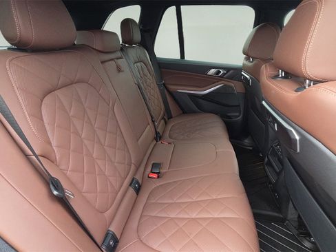 Used 2024 BMW X5 sDrive40i image 17