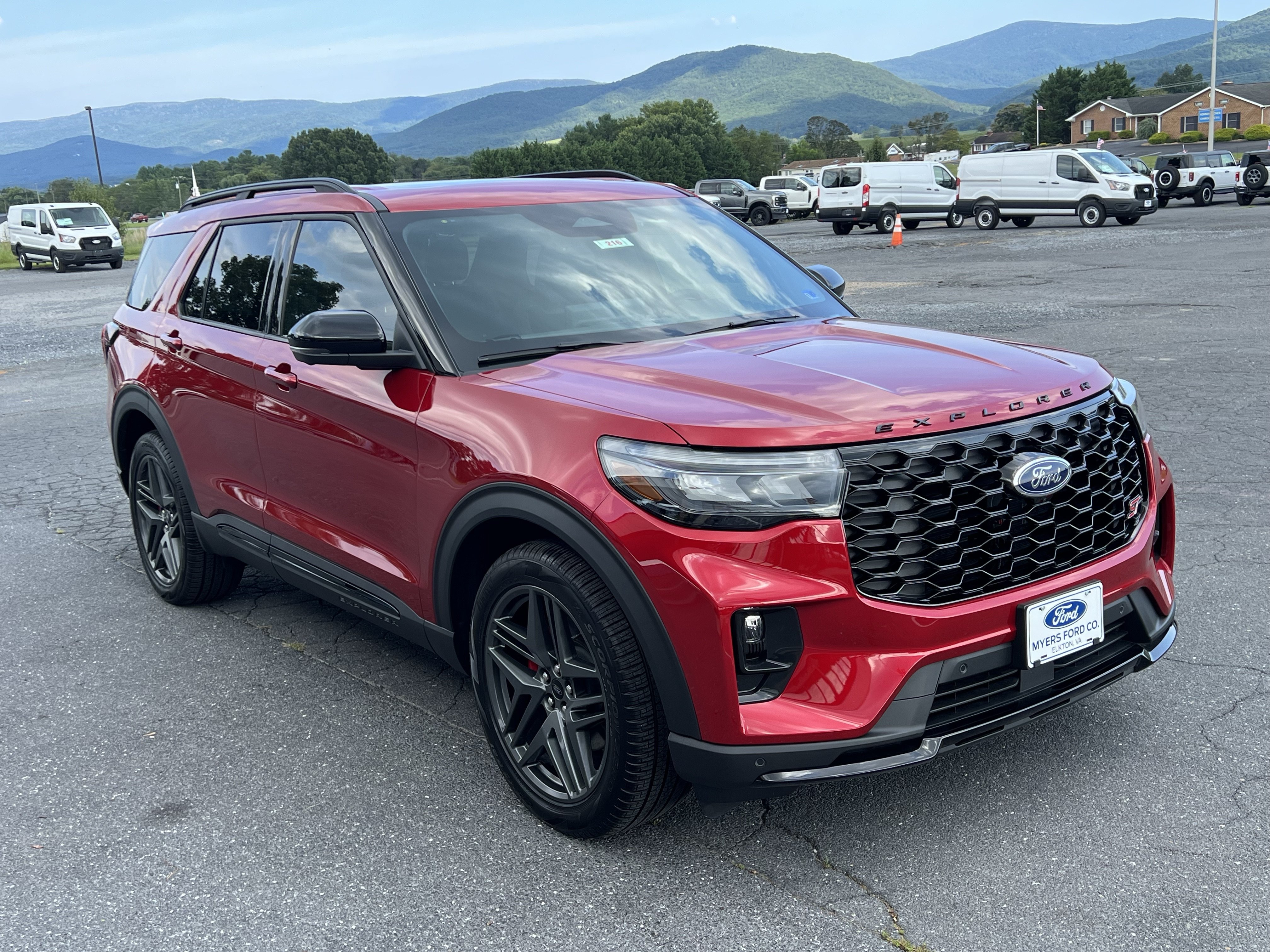 New 2026 Ford Explorer ST w/ Sun And Sound Package AWD/4WD image 4