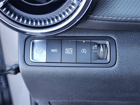 New 2026 Chevrolet Equinox LT w/ Convenience Package II image 24