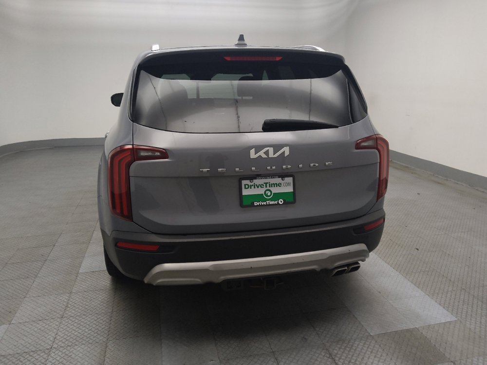 Used 2022 Kia Telluride SX w/ Towing Package FWD image 6