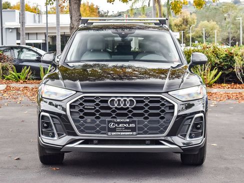 Used 2022 Audi Q5 2.0T Premium w/ Convenience Package image 2