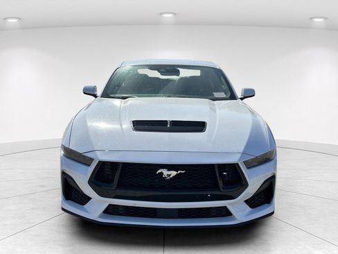 Used 2025 Ford Mustang GT Premium RWD image 2