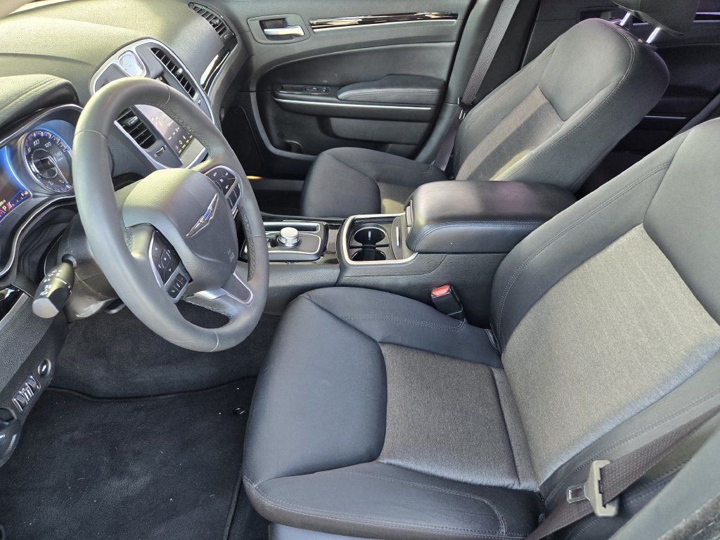 Used 2023 Chrysler 300 Touring w/ Sport Appearance Package RWD image 13