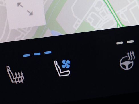 Used 2025 Lexus GX 550 w/ Accessory Package (Z1) image 31