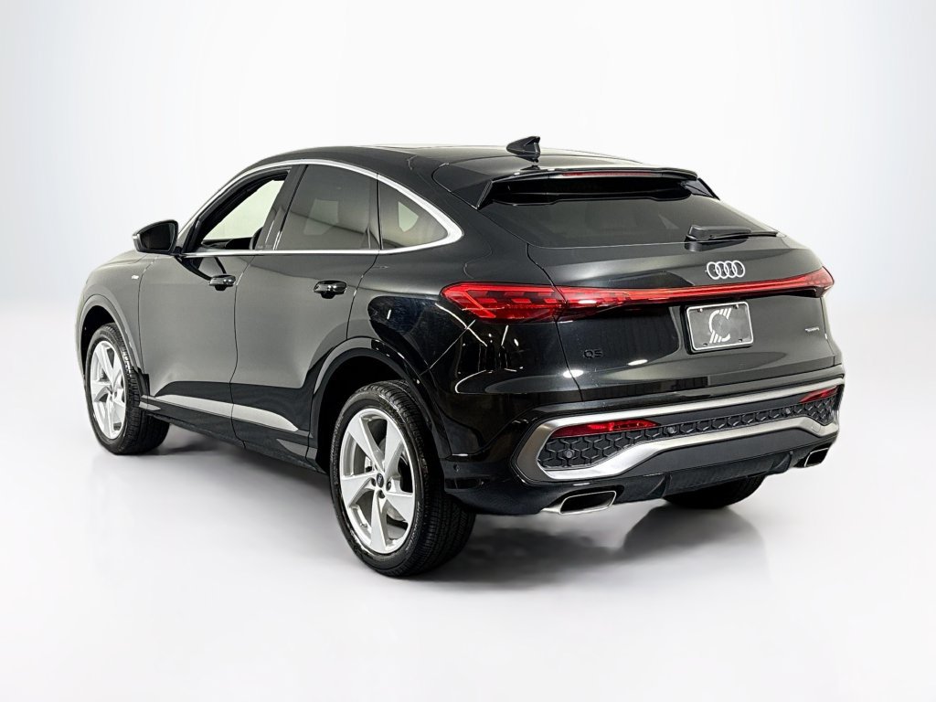Used 2025 Audi Q5 Premium Plus AWD/4WD image 3