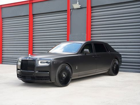 Used 2021 Rolls-Royce Phantom Extended Wheelbase image 1