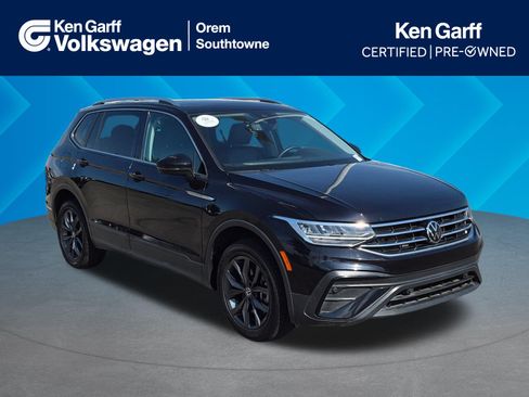 Used 2022 Volkswagen Tiguan SE AWD/4WD image 1