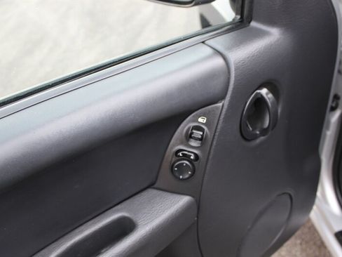 Used 2004 Jeep Liberty Sport w/ PWR Convenience Group AWD/4WD image 11