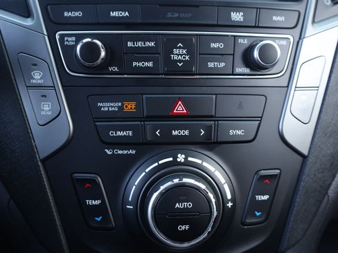 Used 2018 Hyundai Santa Fe Sport FWD image 9