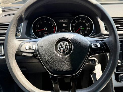 Used 2017 Volkswagen Passat 1.8T S FWD image 12