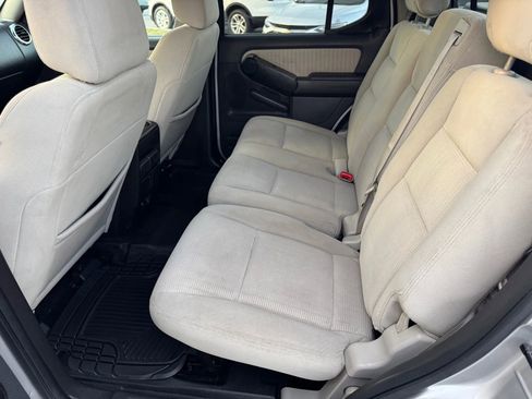 Used 2008 Ford Explorer Sport Trac XLT image 17