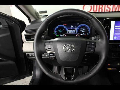 Used 2025 Toyota Camry XLE w/ Premium Plus Package AWD/4WD image 21
