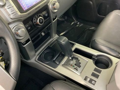 Used 2013 Toyota 4Runner SR5 image 20