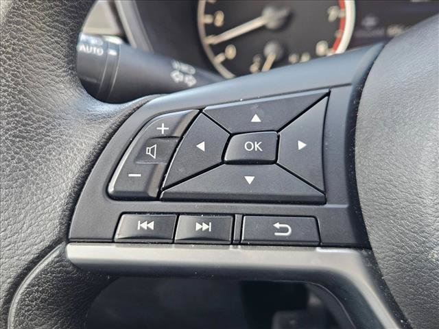 Used 2025 Nissan Altima 2.5 SV FWD image 10