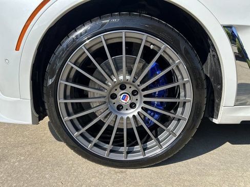 Certified 2025 BMW ALPINA XB7 AWD/4WD image 25