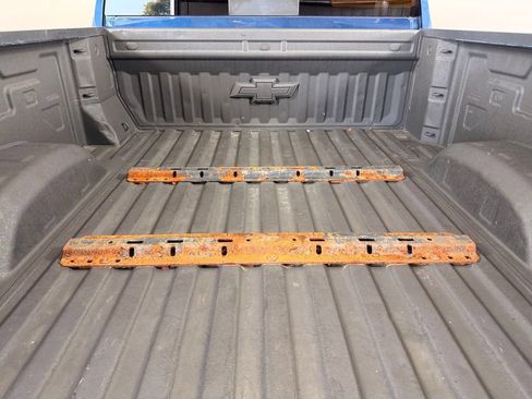 Used 2020 Chevrolet Silverado 2500 LTZ w/ LTZ Convenience Package AWD/4WD image 17