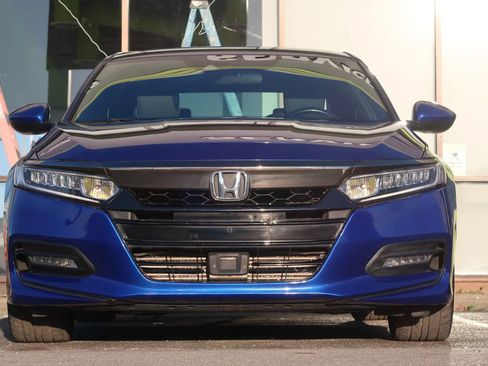 Used 2020 Honda Accord Sport image 3