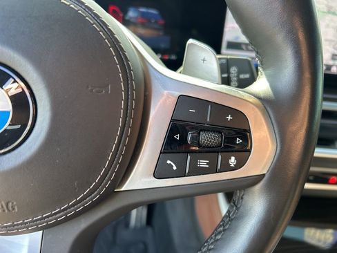 Used 2024 BMW X5 sDrive40i w/ M Sport Package image 11