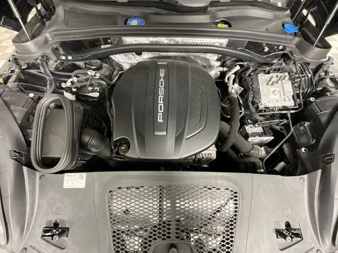 Used 2020 Porsche Macan image 29