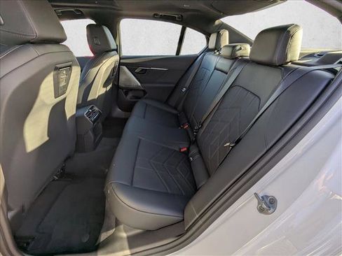 Certified 2026 BMW 530i w/ Premium Package image 20